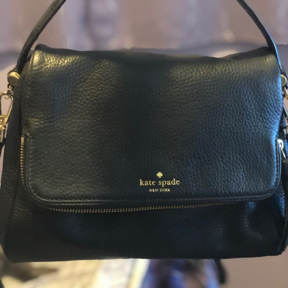 Kate Spade average size cross body bag.